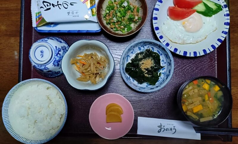 宿泊朝食百景